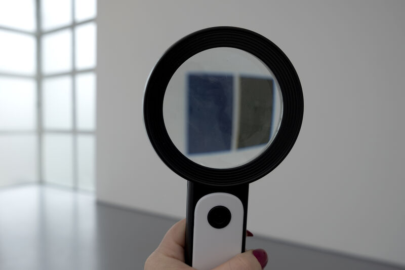 Magnify glass