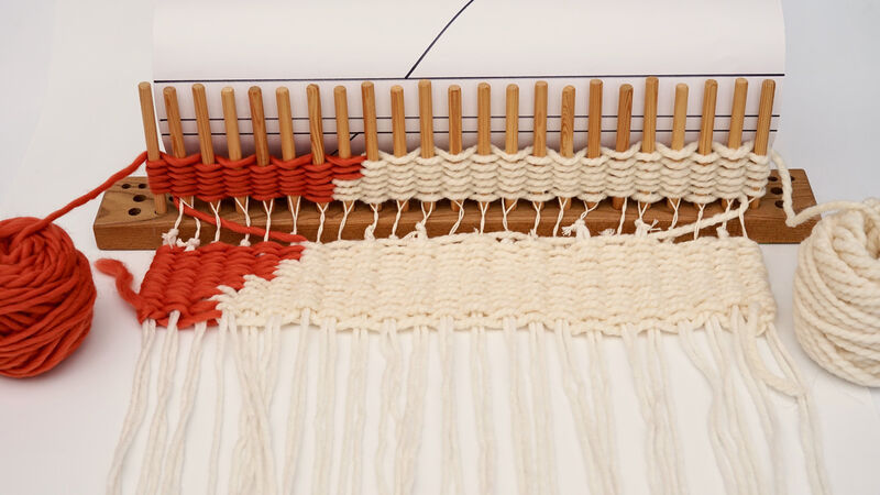 Peg loom weaving set up 