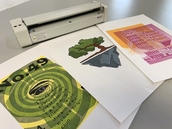 MiScreen digital screen printing machine next two three screenprints