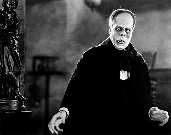 Lon Chaney as The Phantom of the Opera