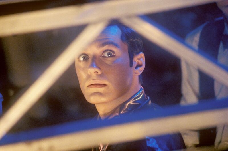 Jude Law as an android