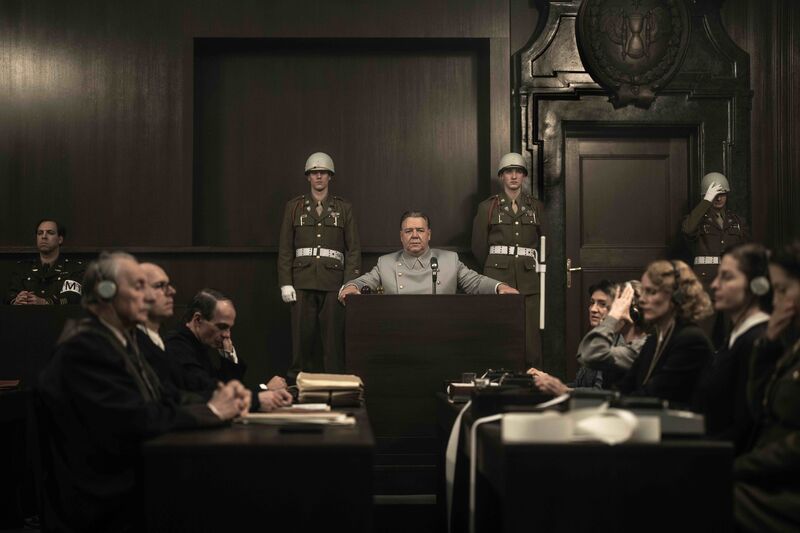 A Nazi on trial at Nuremberg, flanked by two soldiers