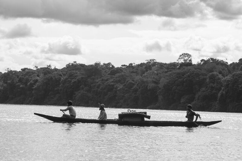 a black and white image of a canoe on the amazon review