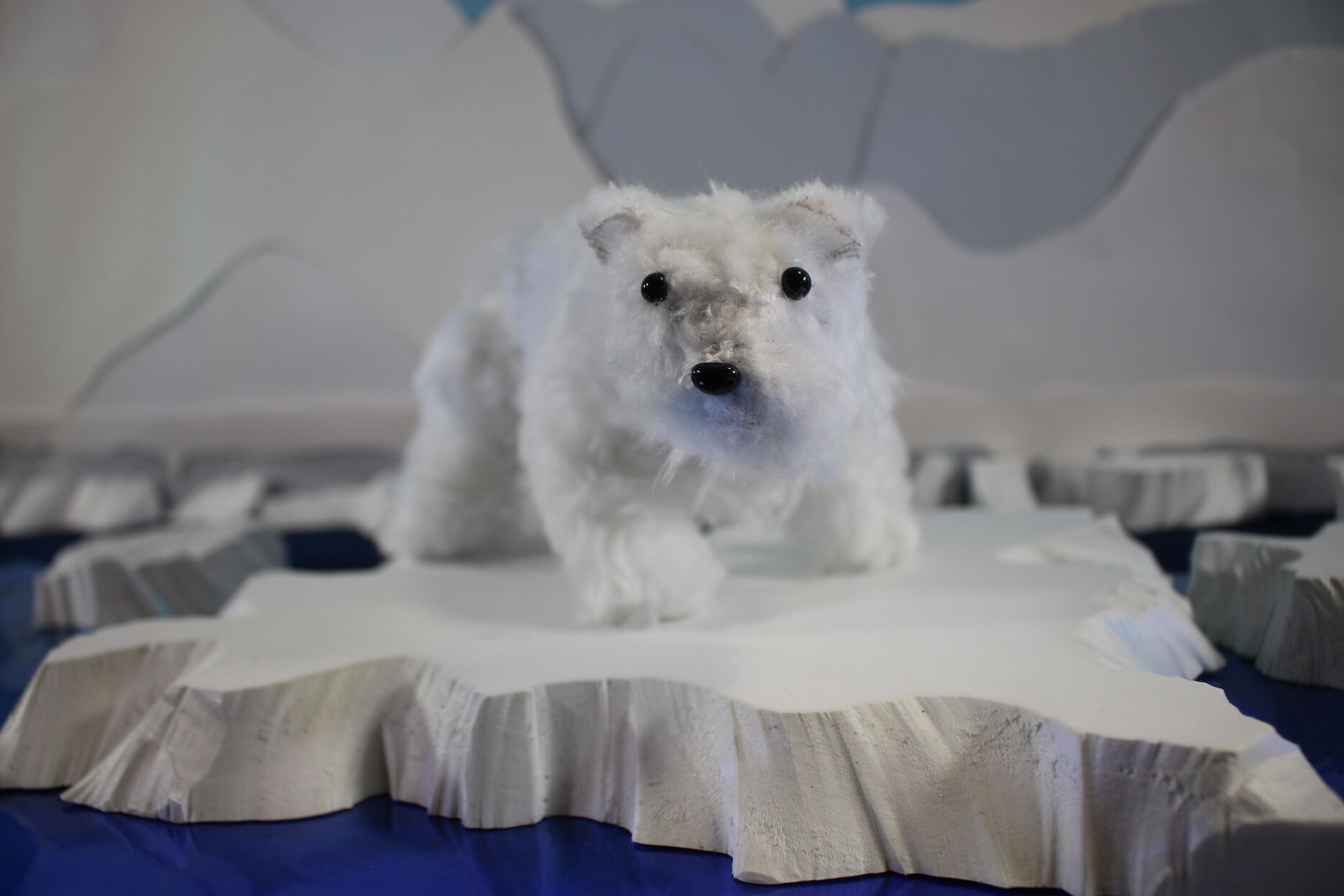 Model of a polar bear on an iceberg