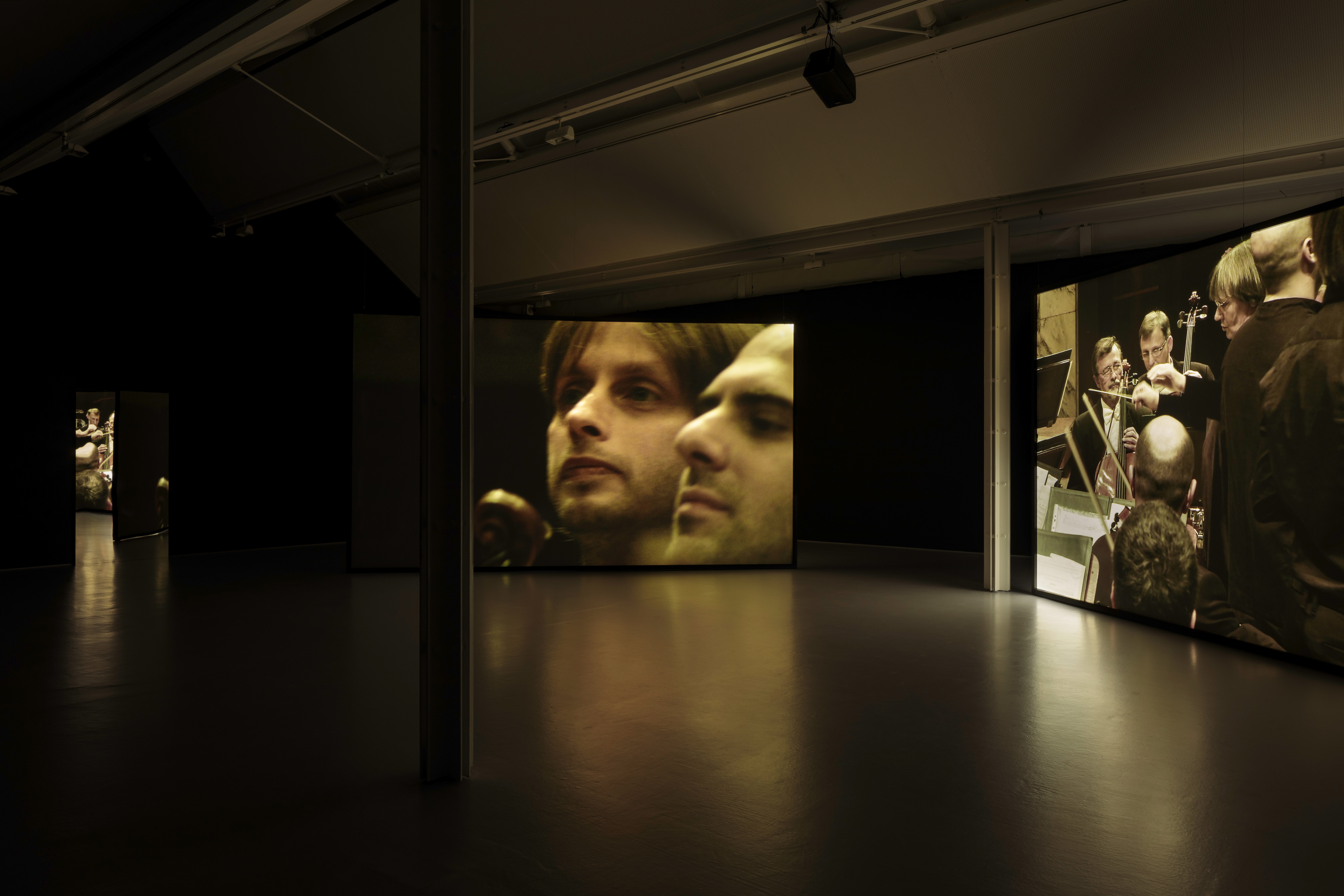 Douglas Gordon Photos Photos Douglas Gordon. Back And Forth And Forth